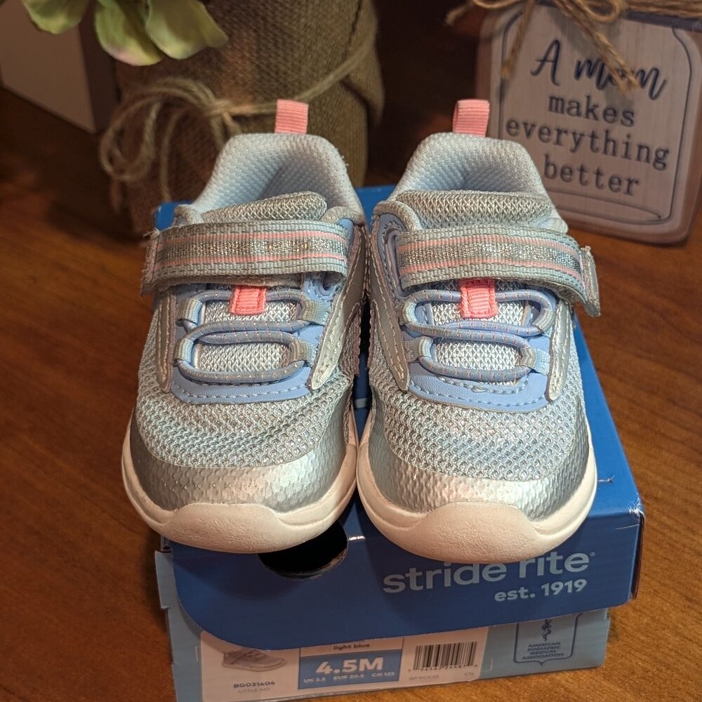Stride Rite SRT Ian (Toddler) Shoes Size 4.5 Medium